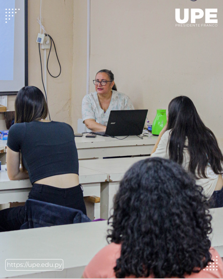 Curso de Admisión: Carrera de Odontología